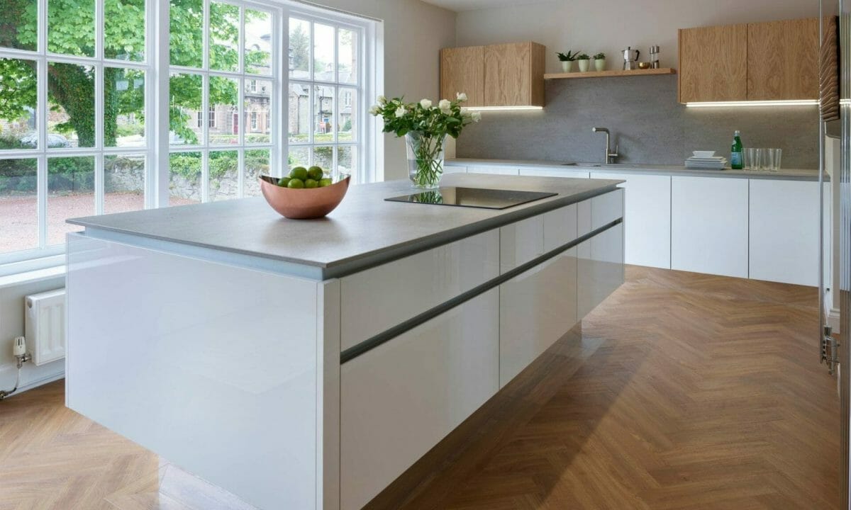 Callerton Handleless Kitchen White