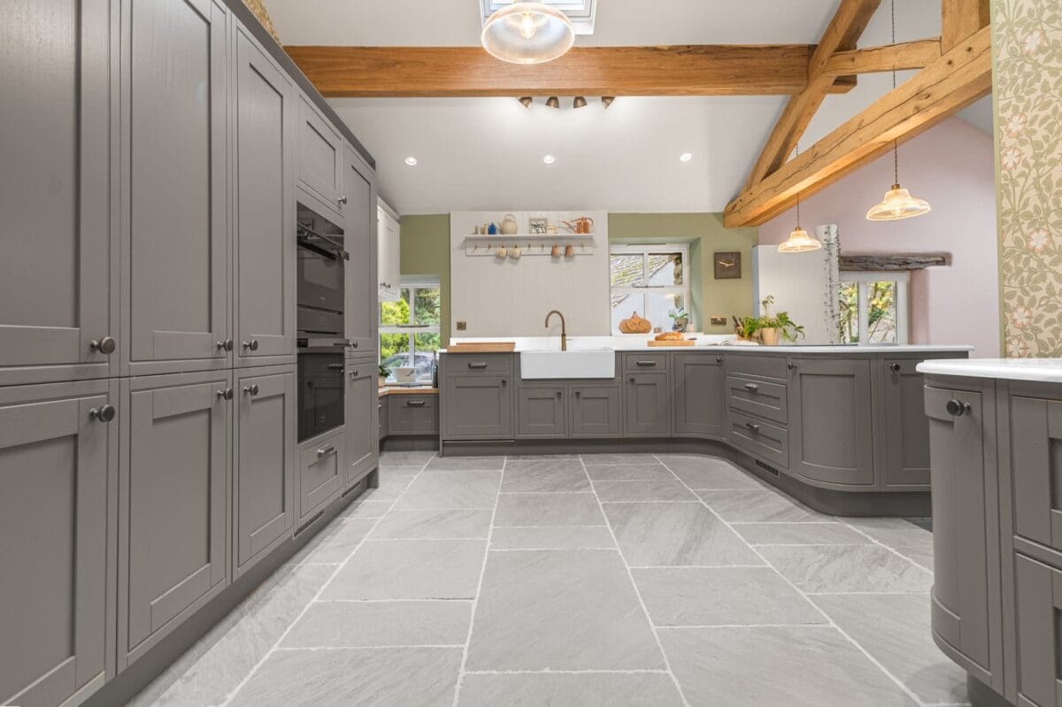 Grey Classic Kitchen in Lake District Country Kitchen 2 by Mike Hughes Fitted Interiors