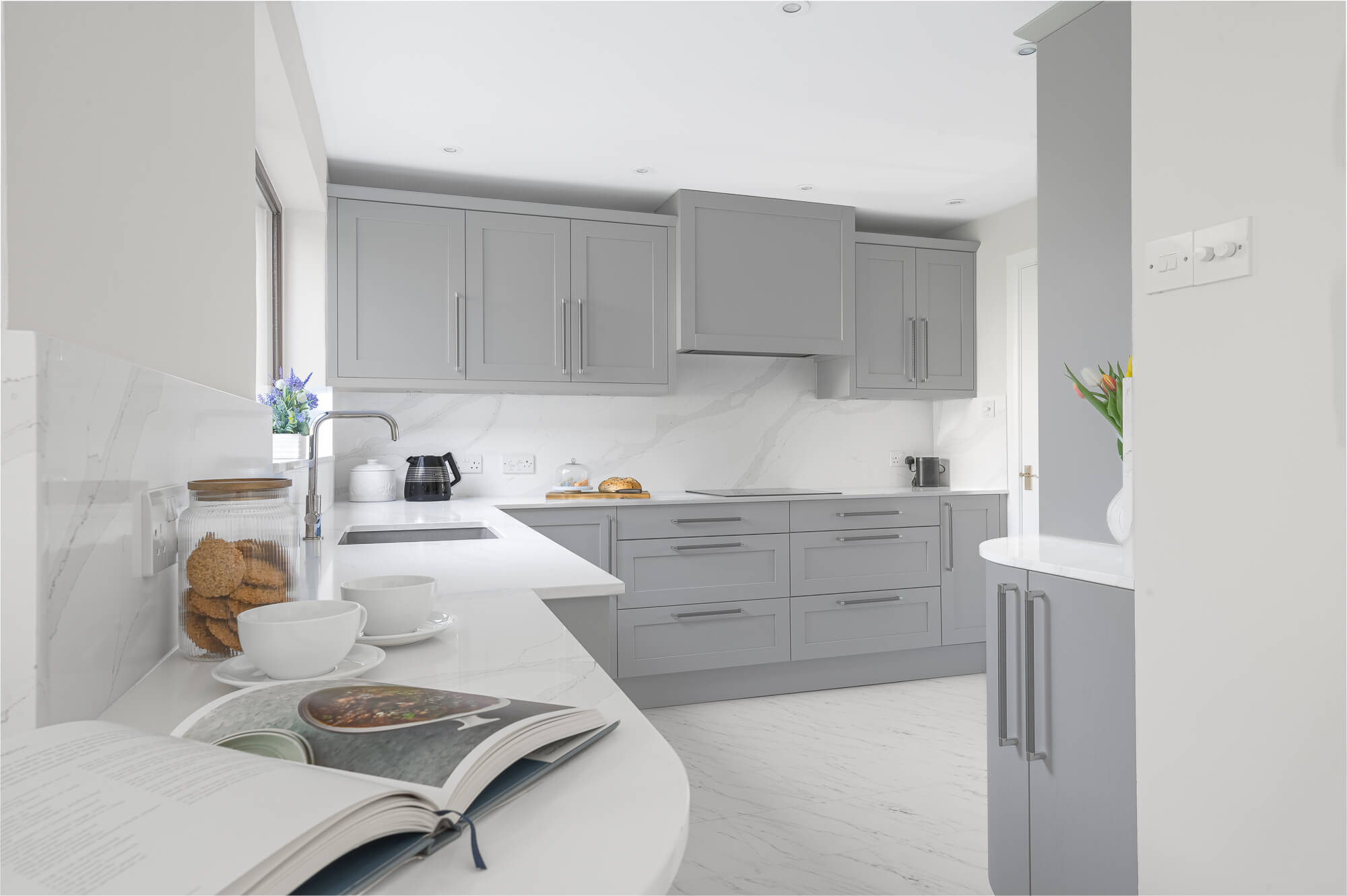 Grey Classic Kitchen & Dining Space | Mike Hughes