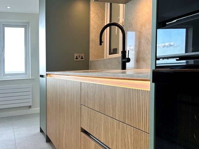 Handless modern Kitchen space 1
